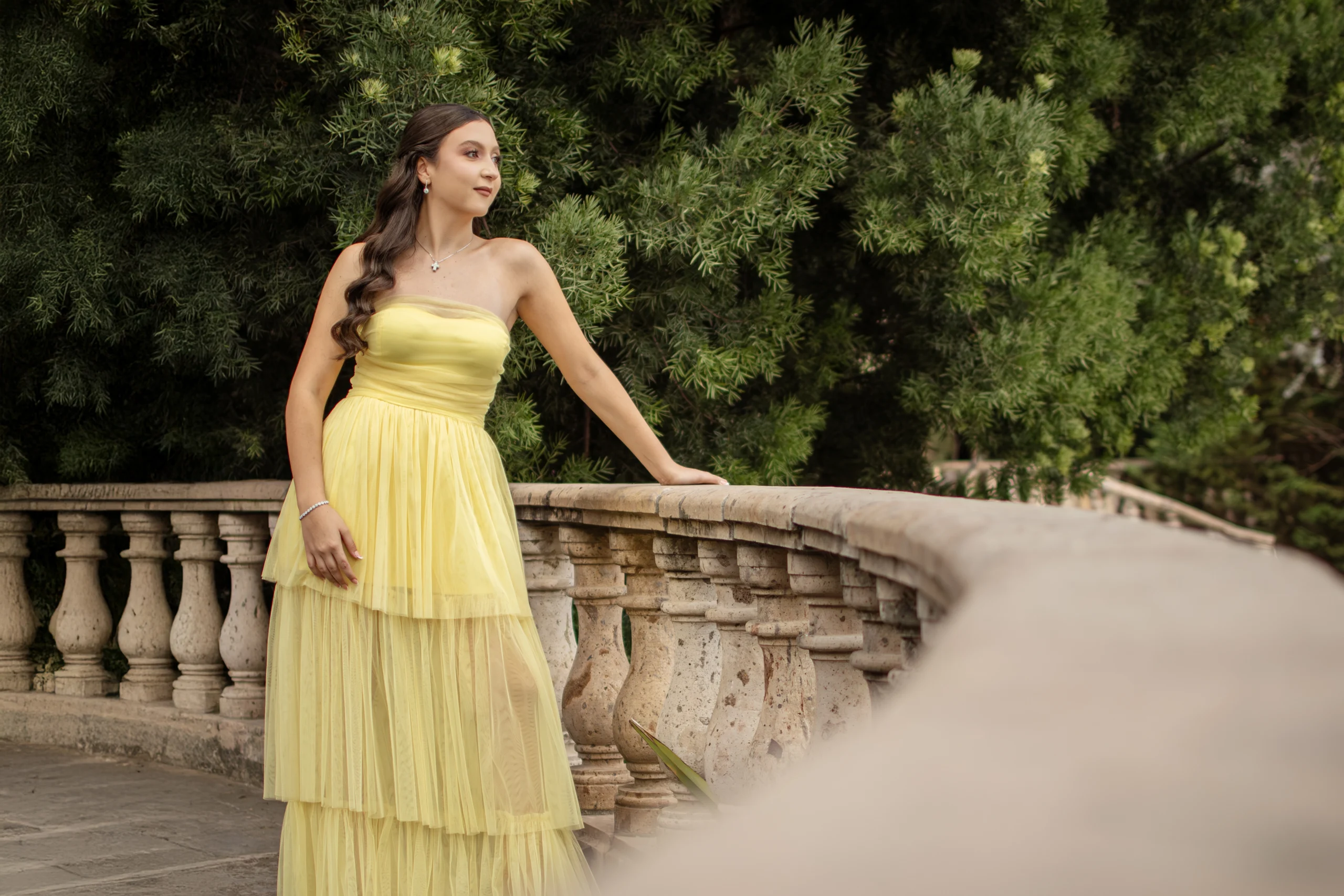 Quinceañera en sesión fotográfica